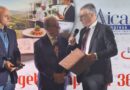 La Camera di Commercio di Napoli premia Michele Piccolo come eccellenza d’impresa per aver “umanizzato” il commercio. Piccolo “La differenza la fanno le persone